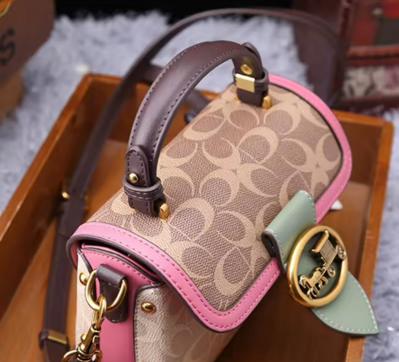 NEW! Small Crossbody Signature bag